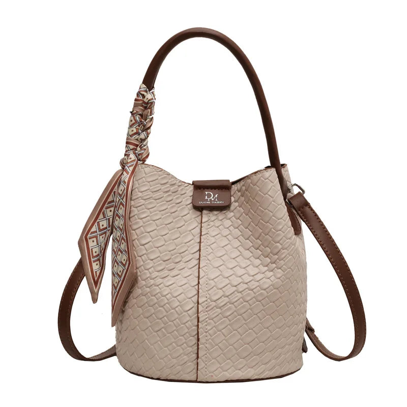 Sac Seau PU Effet Tressé Femme Bandoulière Réglable 5 Coloris – CLEVI Paris