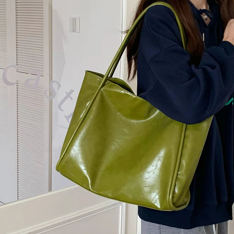 Grand Sac À Main PU Souple Femme Voyage 37x30cm Fermoir Hasp 3 Coloris – CLEVI Paris