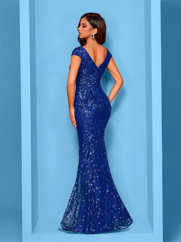 Robe de soirée sirène brodée col V – CLEVI Paris