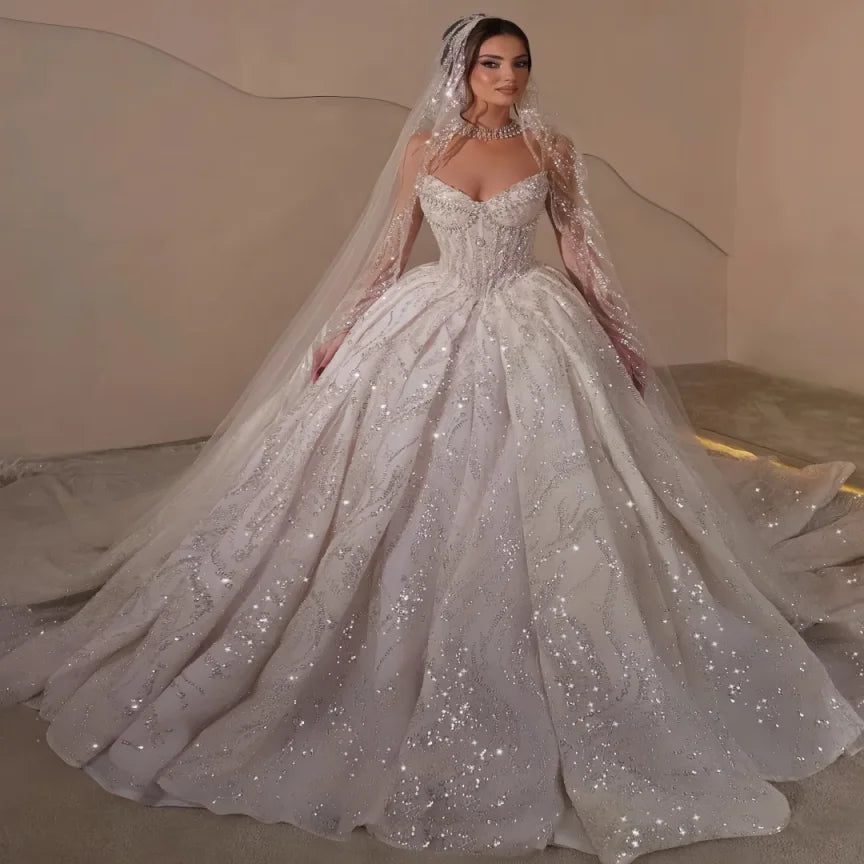 Robe de mariée ligne A en satin à perles – CLEVI Paris