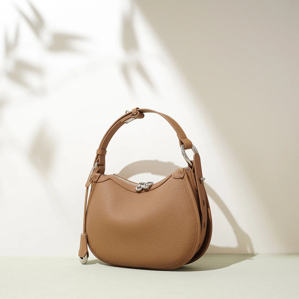 Sac bandoulière Mendy en cuir de vache – CLEVI Paris
