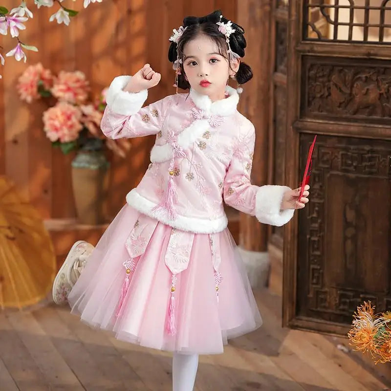 Robe Hanfu fille brodée pour fêtes – CLEVI Paris