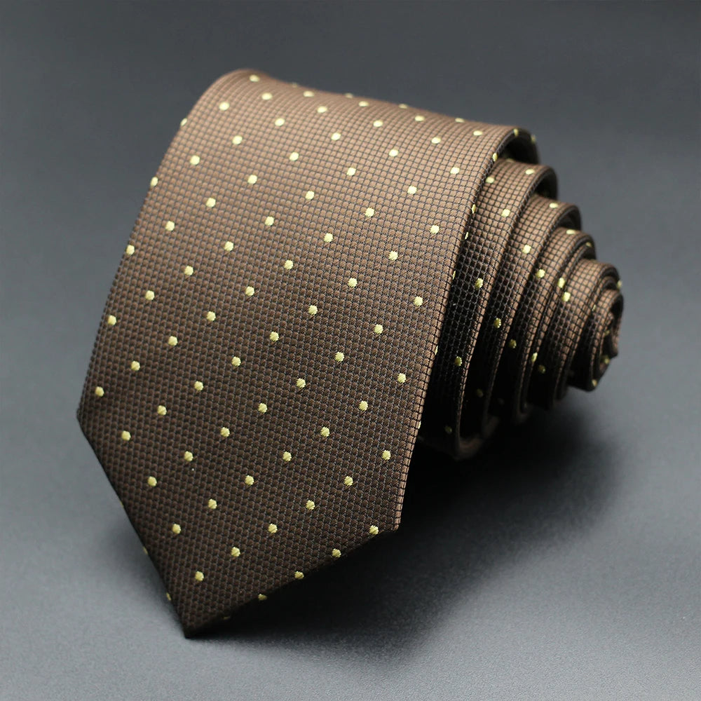 Cravate homme à pois, style élégant – CLEVI Paris