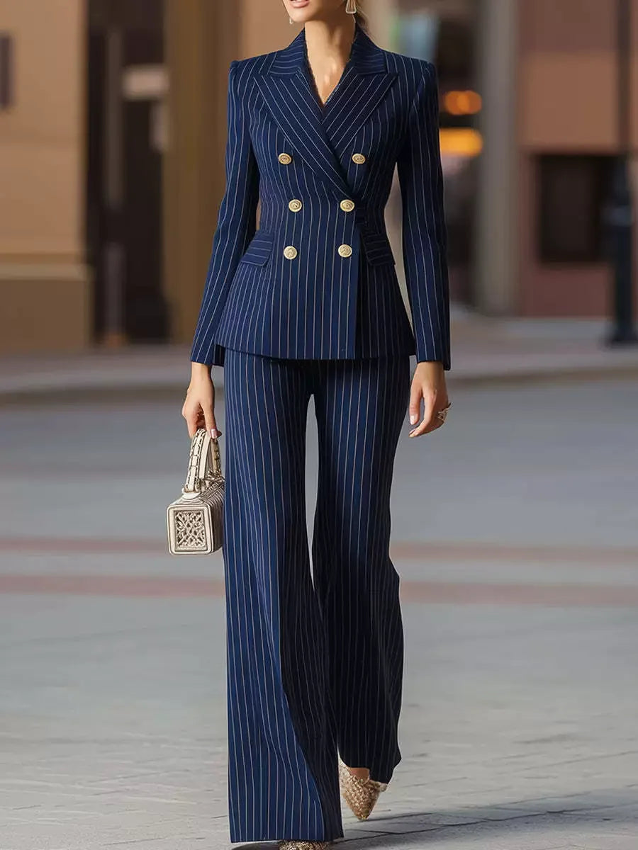Tailleur femme rayé blazer et pantalon – CLEVI Paris