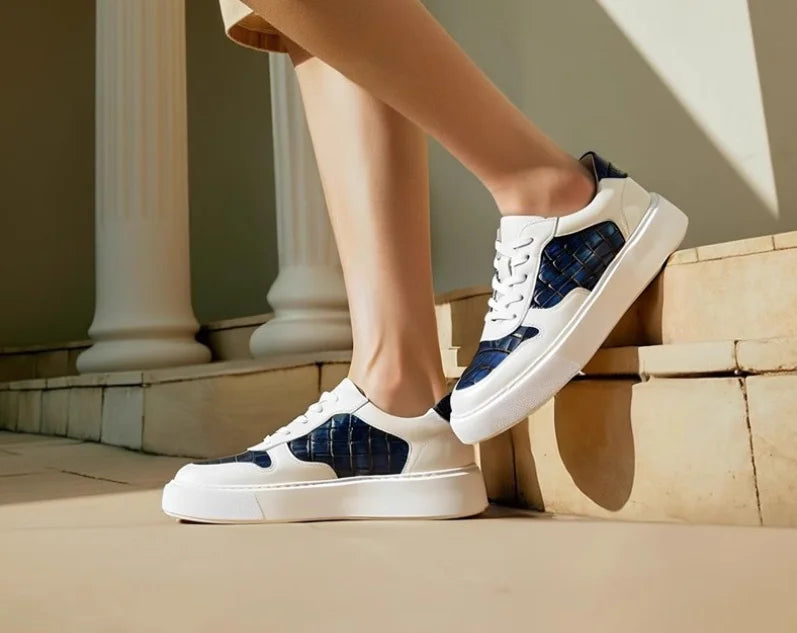 Sneakers homme bleues et blanches à lacets – CLEVI Paris