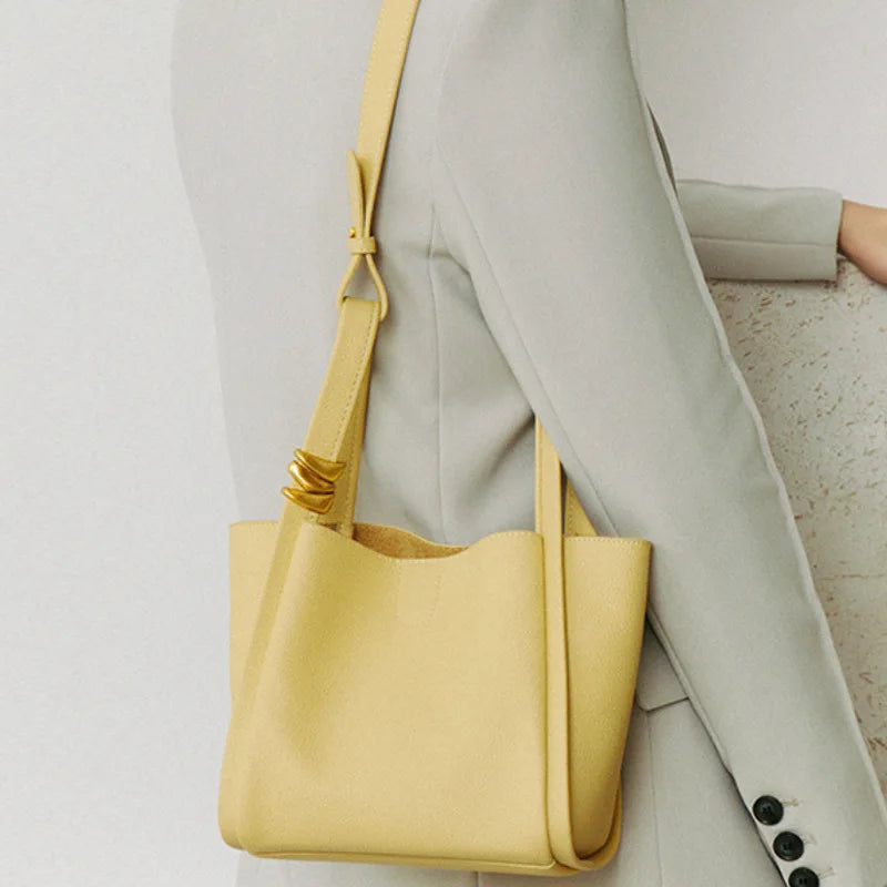 Sac bandoulière femme en cuir véritable – CLEVI Paris