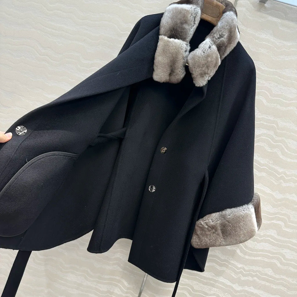 Manteau cape femme en cachemire ceinturé – CLEVI Paris