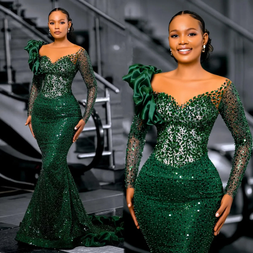 Robe de soirée sirène en dentelle, manches longues – CLEVI Paris