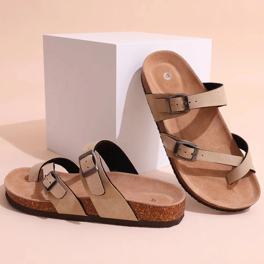 Mules femme aspect daim à boucle réglable – CLEVI Paris