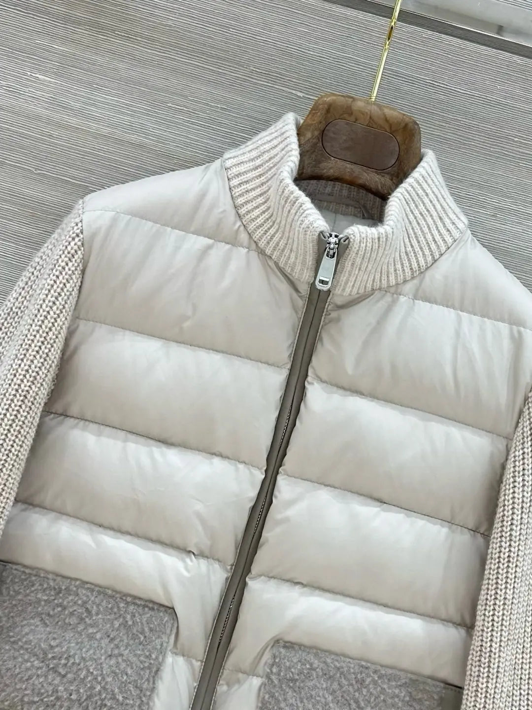 Veste femme matelassée à manches en maille – CLEVI Paris