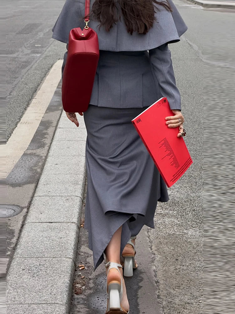 Tenue femme cape, veste ou jupe au choix – CLEVI Paris