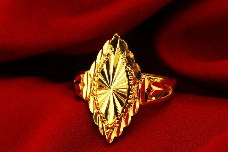 Bague Fantaisie à Motifs Variés – CLEVI Paris