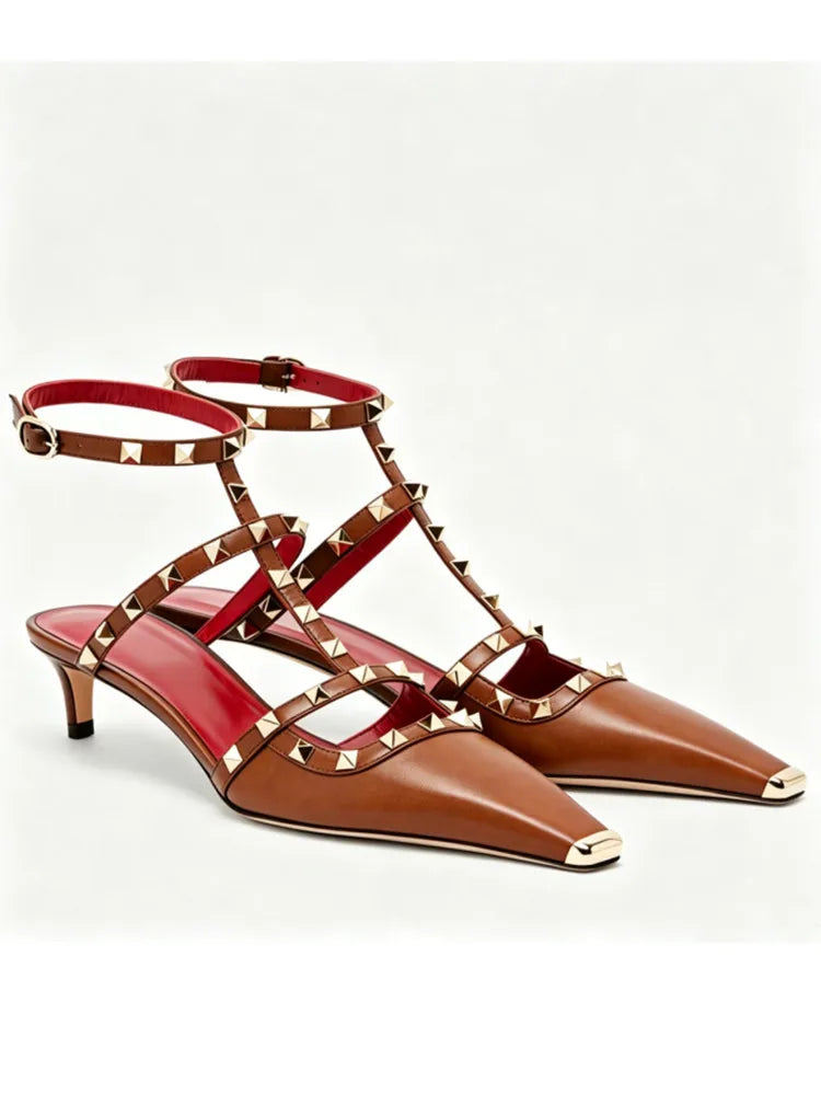 Sandales femme à talon fin et rivets – CLEVI Paris