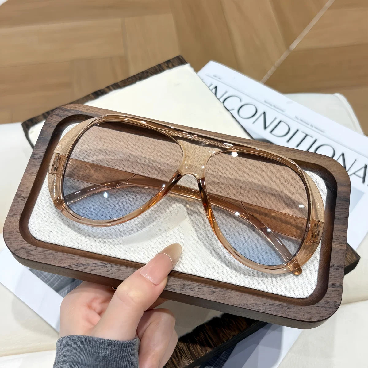 Lunettes de Soleil Rétro Forme Originale Polycarbonate UV400 Été Unisexe – CLEVI Paris