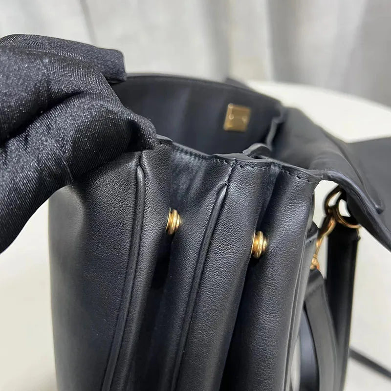 Sac Baguette Cuir Vache Artisanal Grande Capacité 28x20cm – CLEVI Paris
