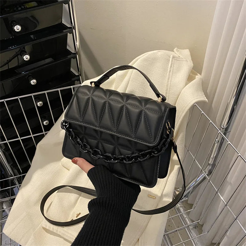 Mini sac carré matelassé femme à chaîne – CLEVI Paris