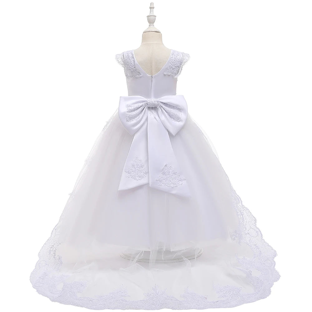 Robe longue fille en blanc en dentelle – CLEVI Paris