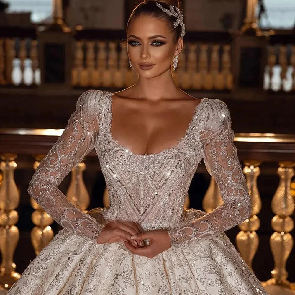 Robe de mariée sirène en tulle à col rond – CLEVI Paris