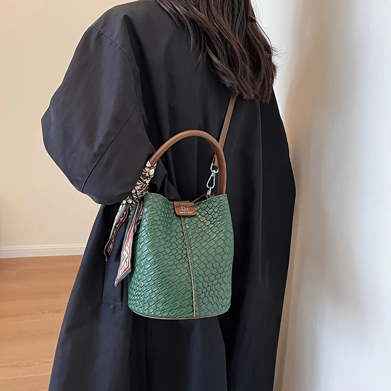 Sac Seau PU Effet Tressé Femme Bandoulière Réglable 5 Coloris – CLEVI Paris