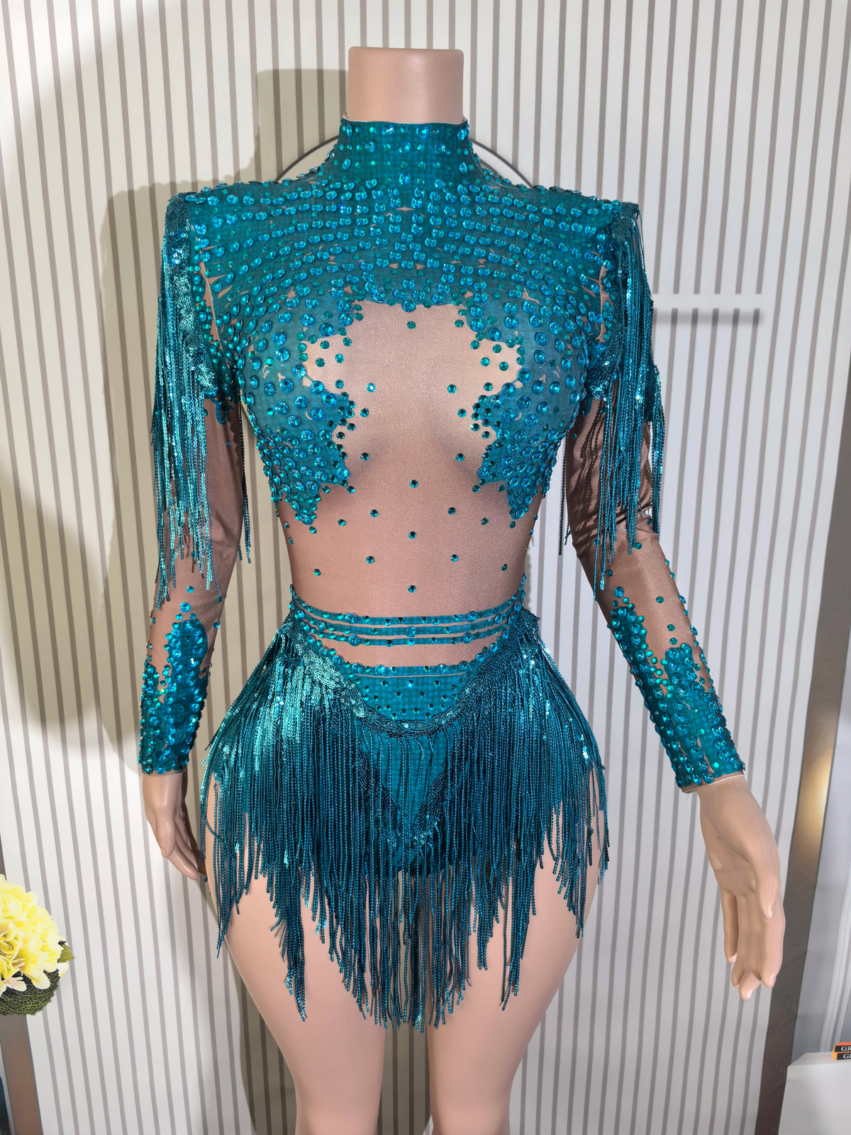 Justaucorps Scénique Femme Épaule Asymétrique Strass & Franges – CLEVI Paris