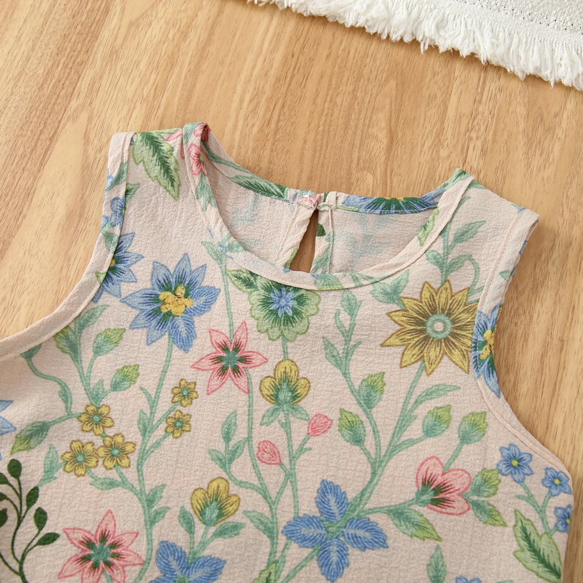 Ensemble fille fleuri haut et short dentelle – CLEVI Paris