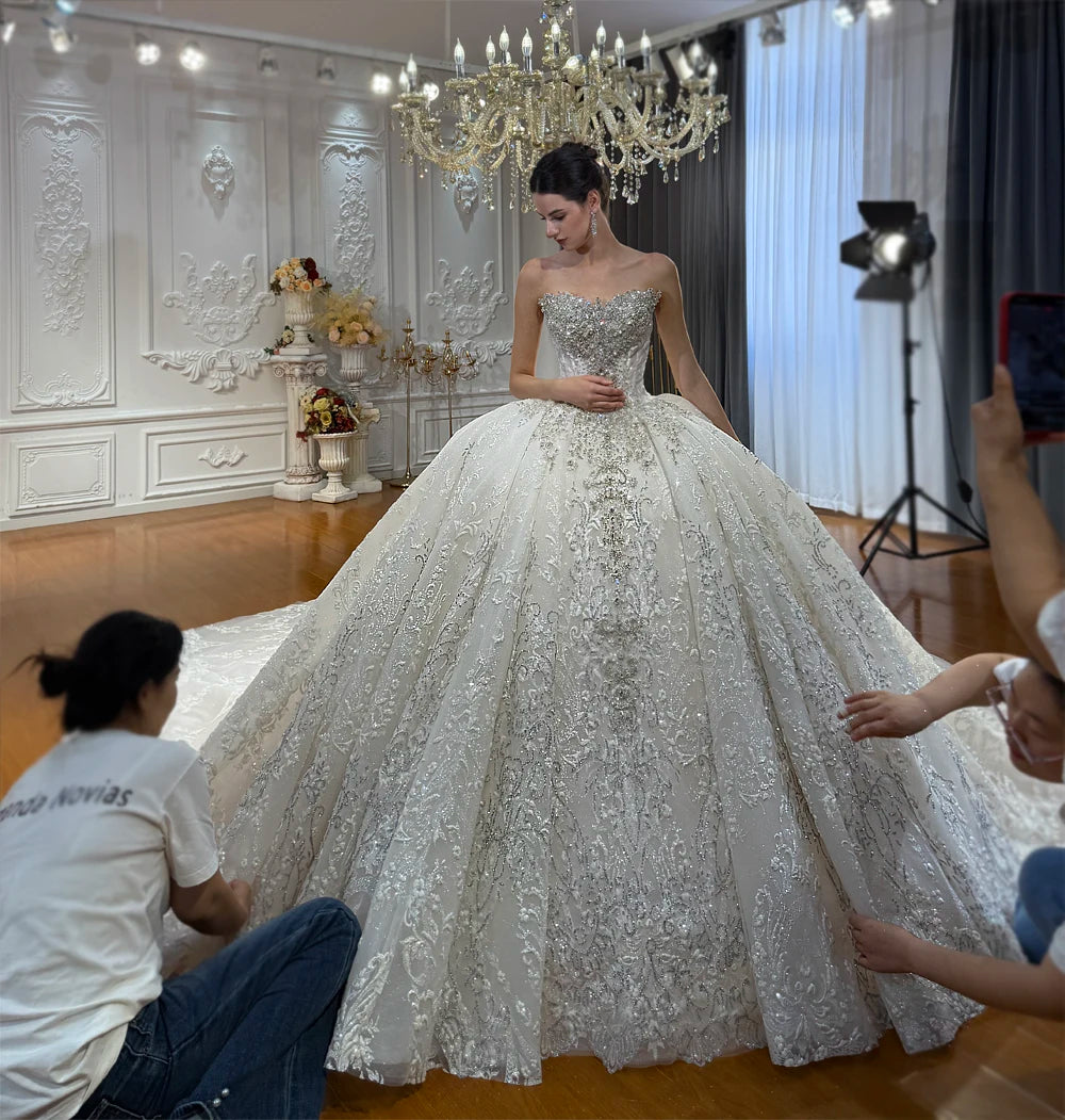 Robe de mariée princesse en tulle fleuri – CLEVI Paris