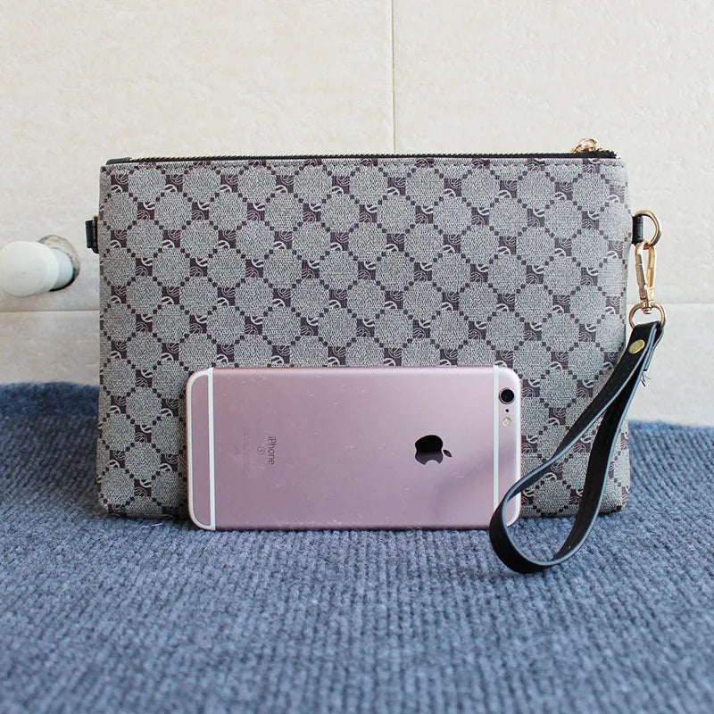 Pochette homme en PVC petit et grand format – CLEVI Paris