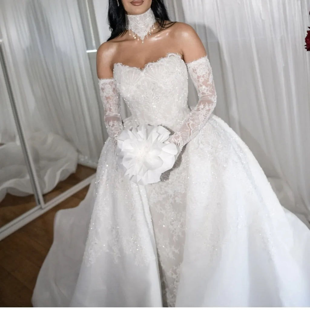Robe de mariée sirène en dentelle romantique – CLEVI Paris
