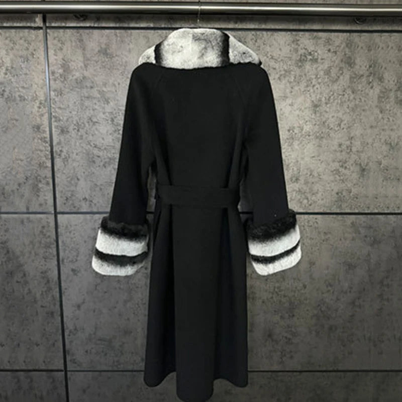 Manteau long femme ceinturé à grand col – CLEVI Paris