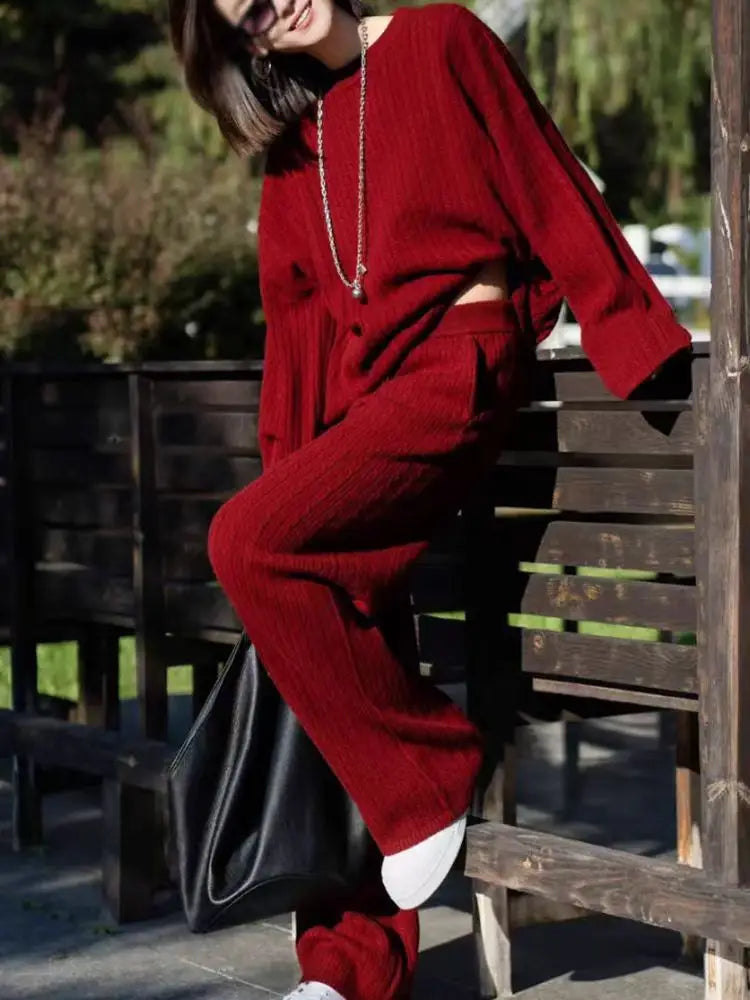 Ensemble femme rouge en laine et pantalon large – CLEVI Paris