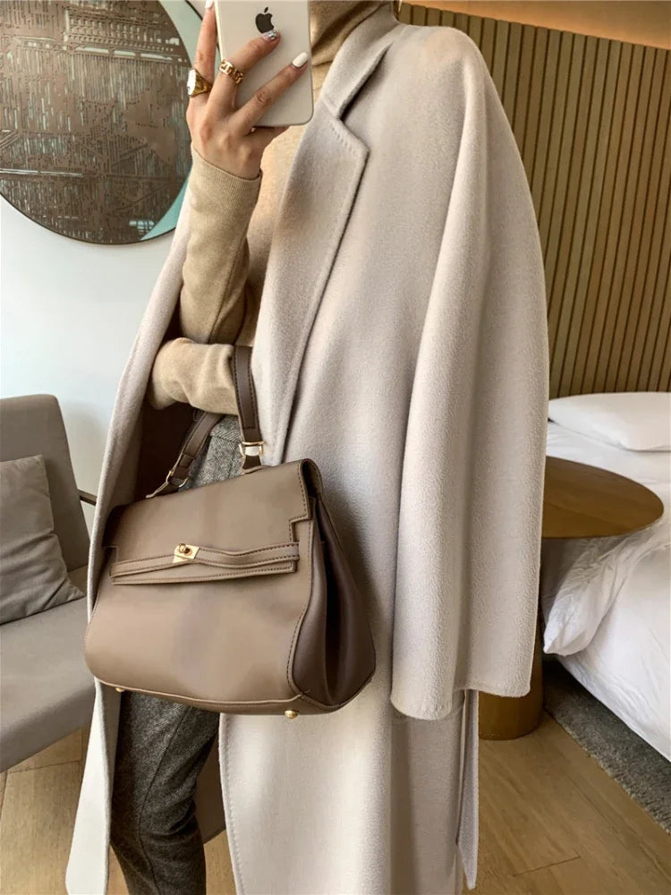 Manteau long femme en laine à ceinture – CLEVI Paris