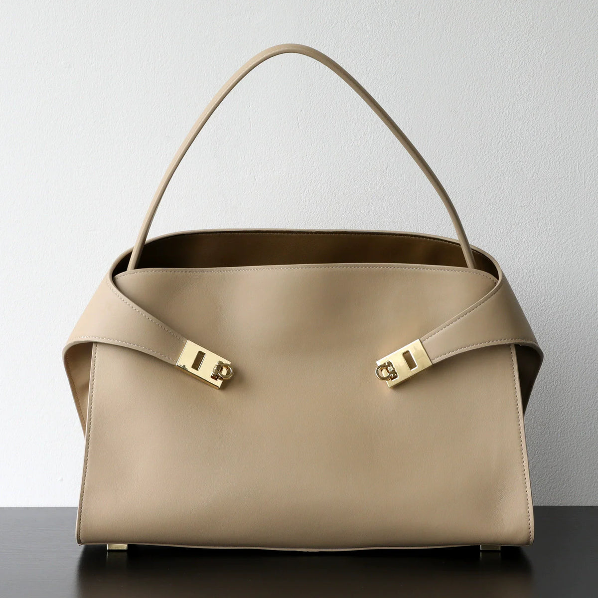 Sac cabas femme souple en cuir – CLEVI Paris