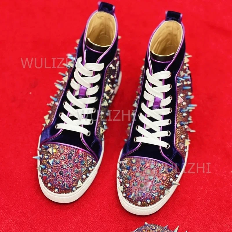 Sneakers Rivets Cristal Suède Semelle Rouge Unisexe – CLEVI Paris
