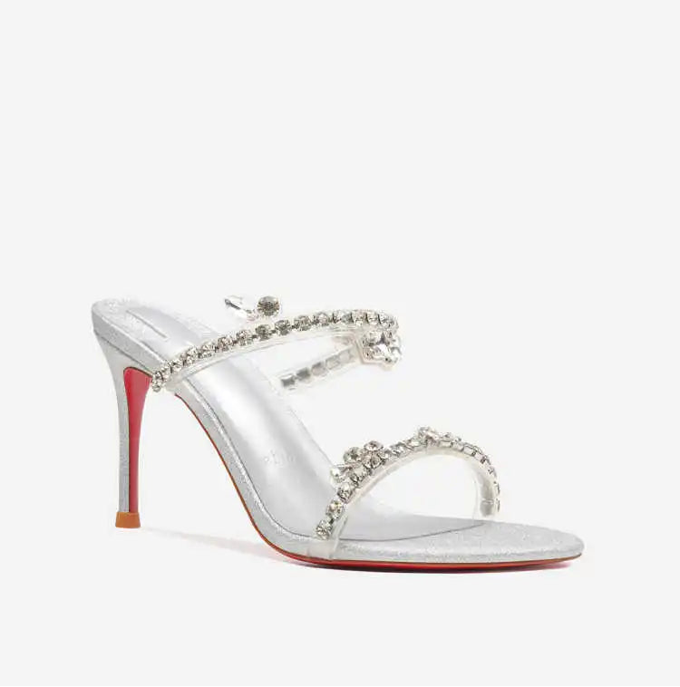 Escarpins argentés à talons fins – CLEVI Paris