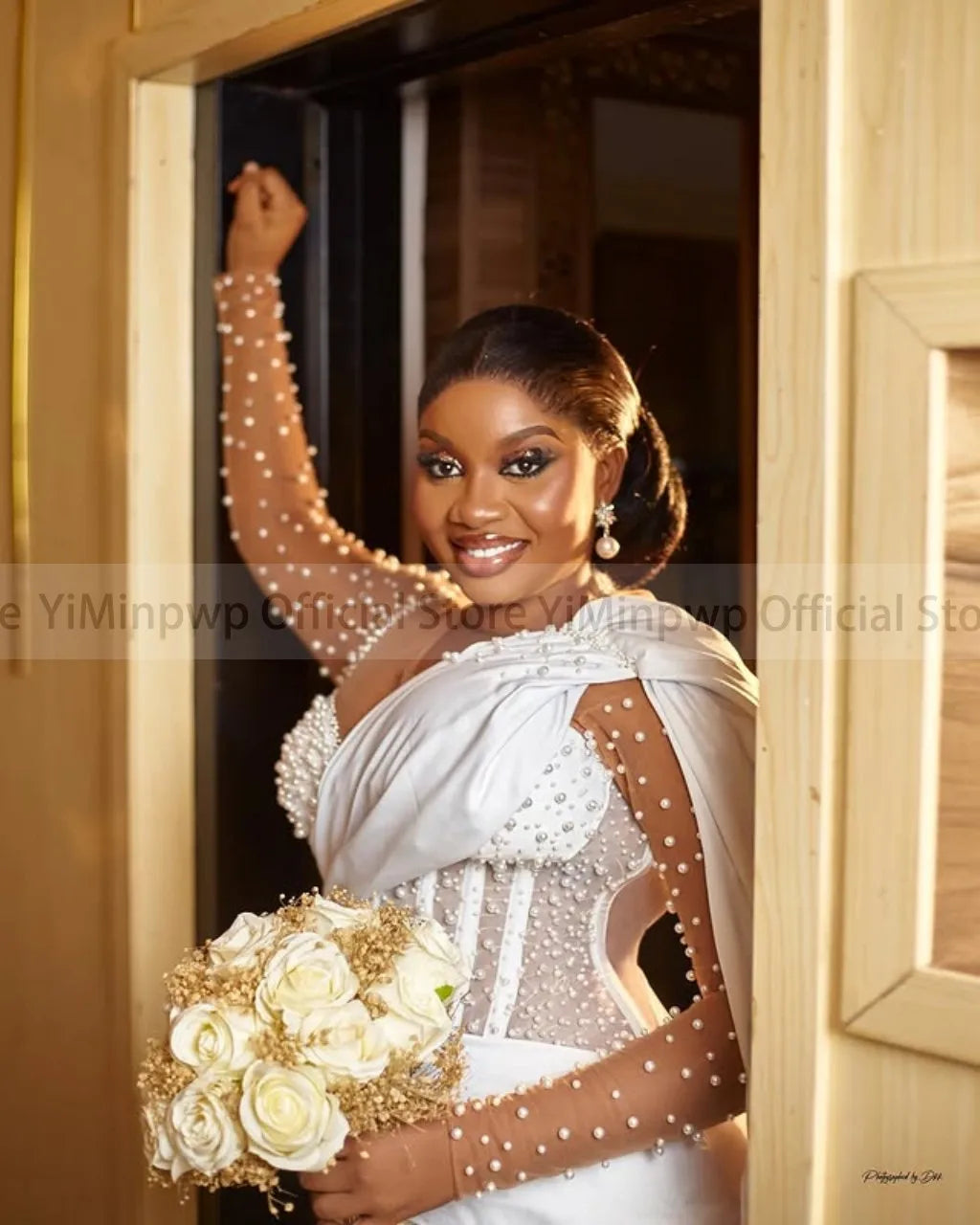 Robe de mariée civile satinée – CLEVI Paris
